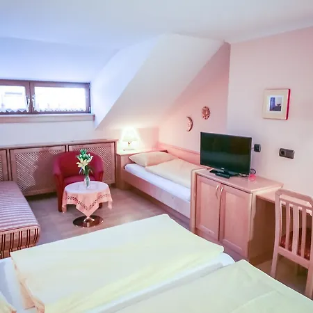 西梅尔维特旅馆 宾馆